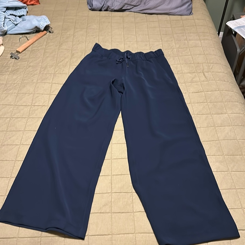 lululemon wide leg pants - navy